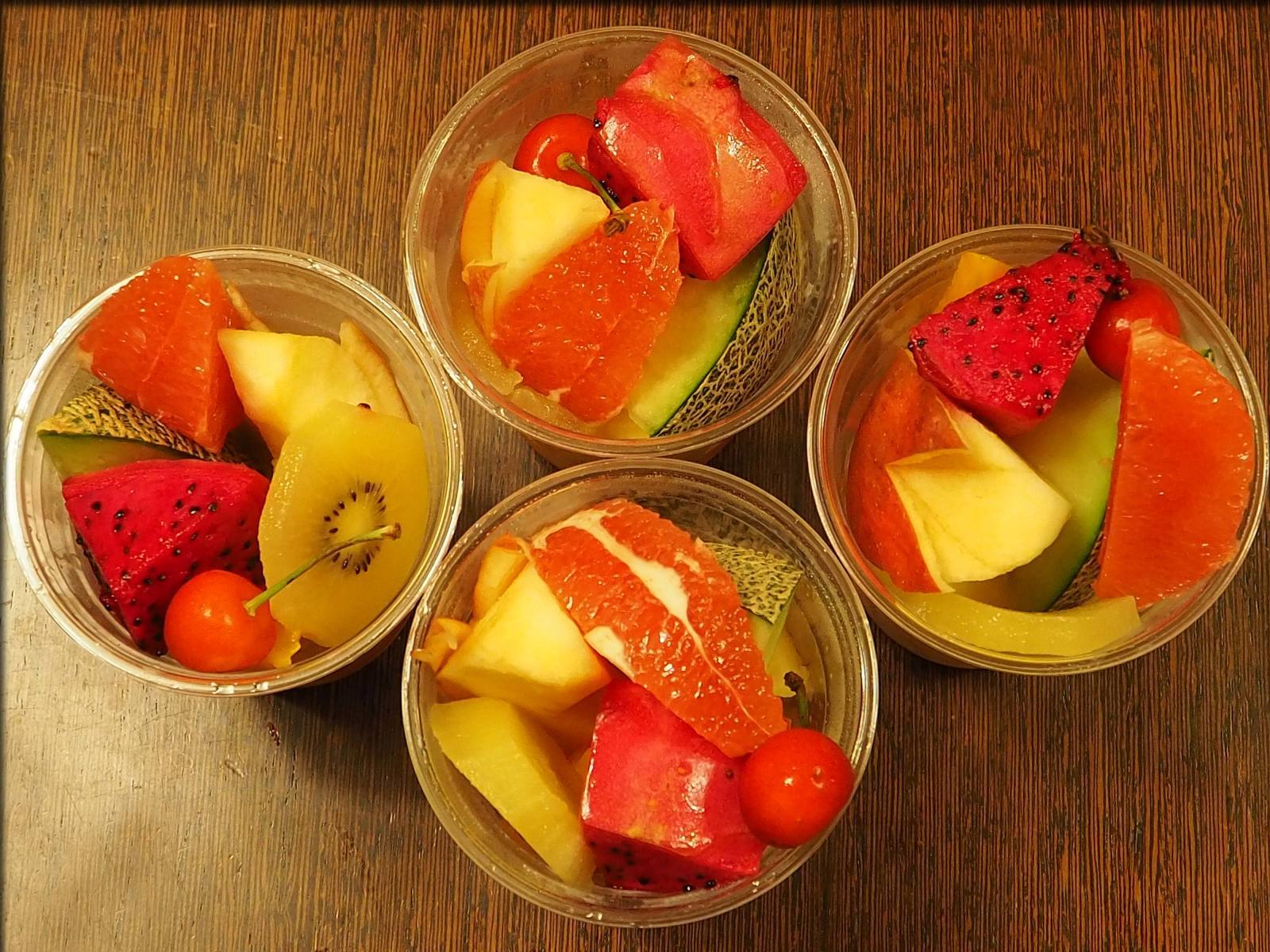 Imano Fruits Factoryのカットフルーツ 人形町からごちそうさま