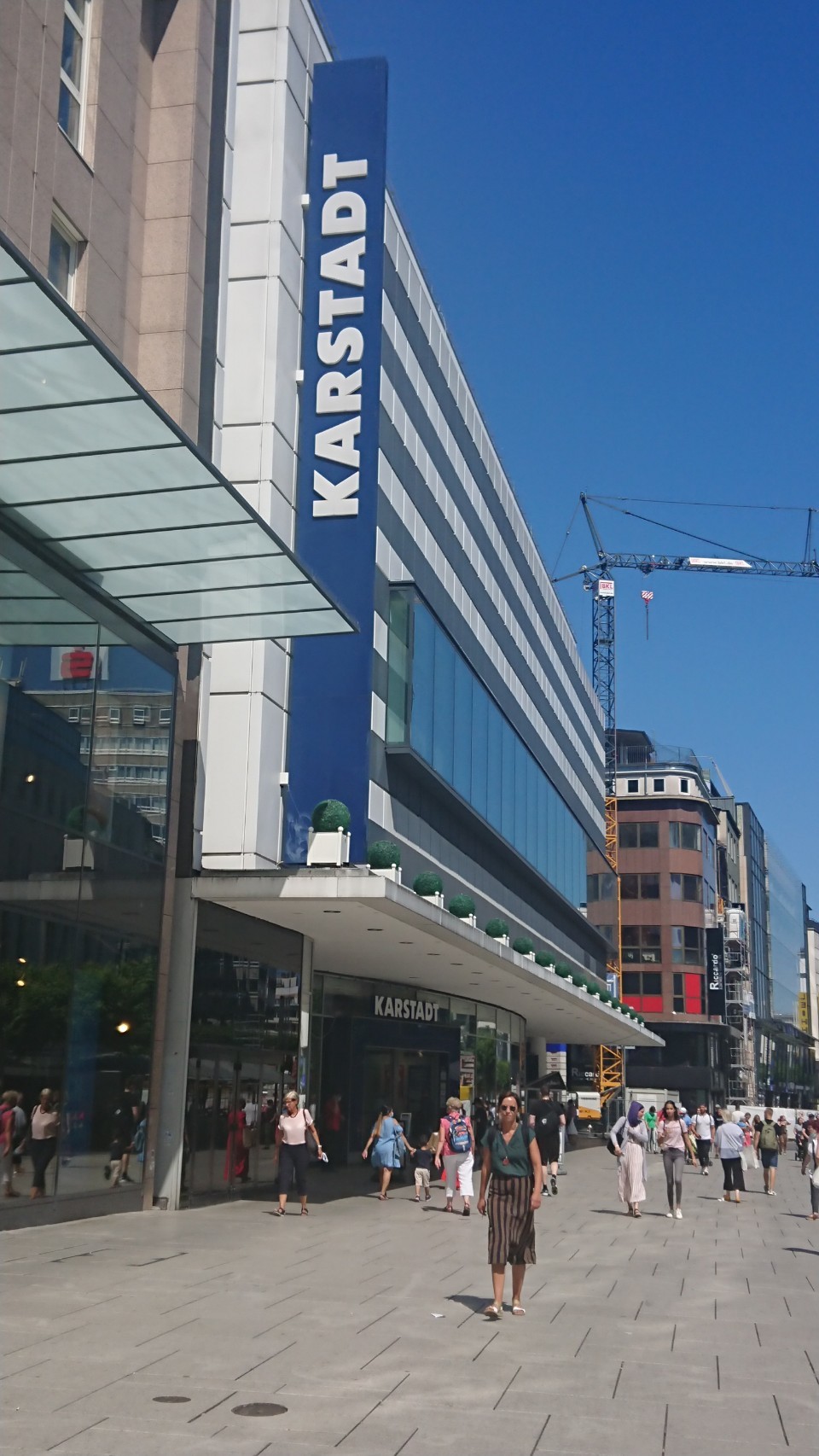 百貨店文化の終焉 フランクフルトのロッテンマイヤーより 百貨店文化の終焉 フランクフルトのロッテンマイヤーより