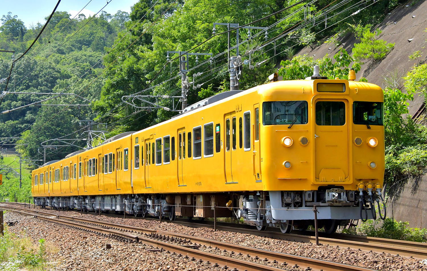 岡山113系B-17出場 : 団塊鉄ちゃん気紛れ撮影記