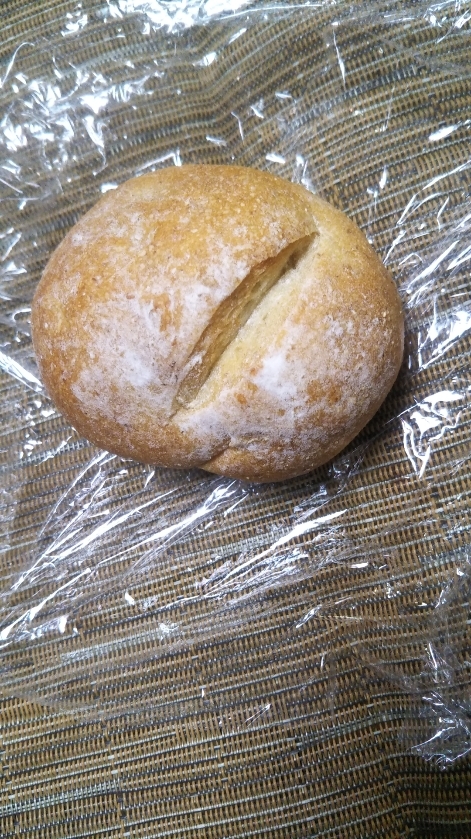 ヤミースイーツでおまけでいただいたパン_f0076001_22482968.jpg