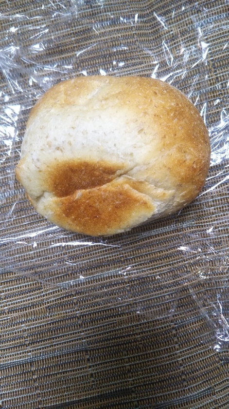 ヤミースイーツでおまけでいただいたパン_f0076001_22483959.jpg