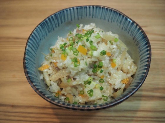 キンキの煮つけとかやくごはん_a0258686_07030216.jpg