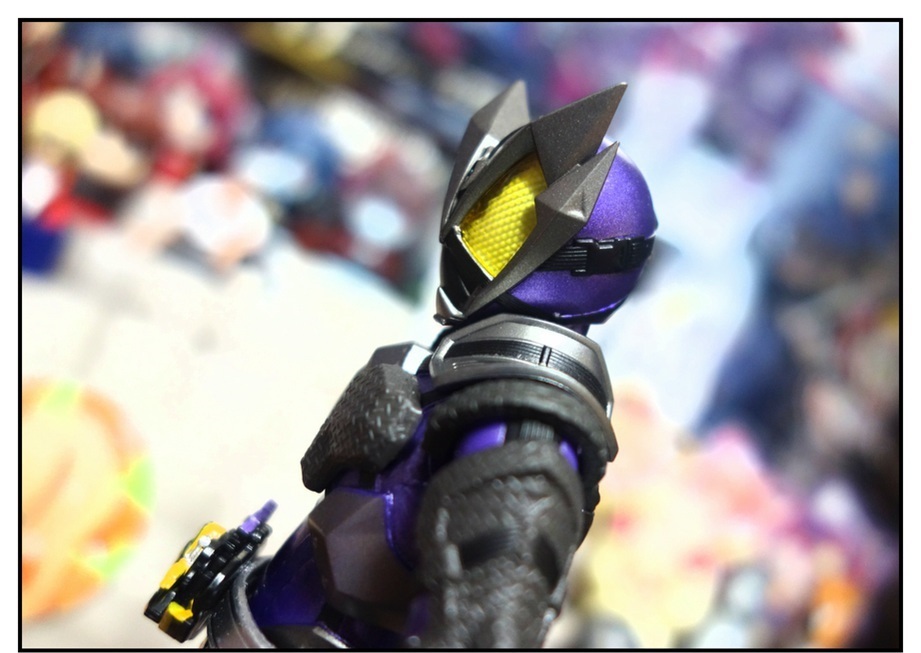 S.H.Figuarts 仮面ライダー滅 スティングスコーピオンで遊びまくり!!_f0205396_21100280.jpg