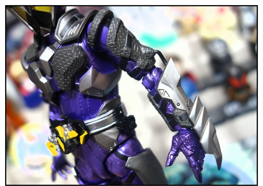 S.H.Figuarts 仮面ライダー滅 スティングスコーピオンで遊びまくり!!_f0205396_21105206.jpg