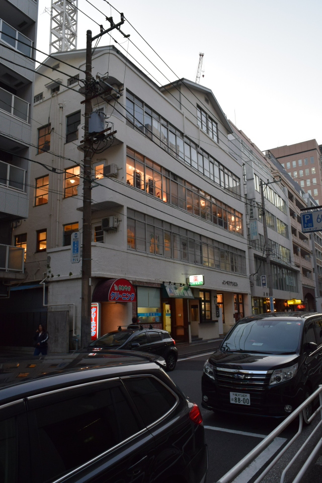 横浜市中区山下町のインペリアルビル(昭和モダン建築再訪)_f0142606_18241632.jpg