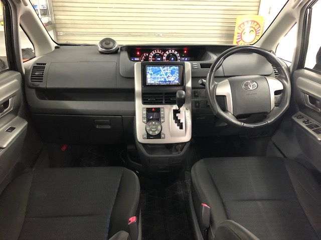 ★VOXY75系 新在庫車にラインナップ(^_^)v★(白石店)_c0161601_12012613.jpg
