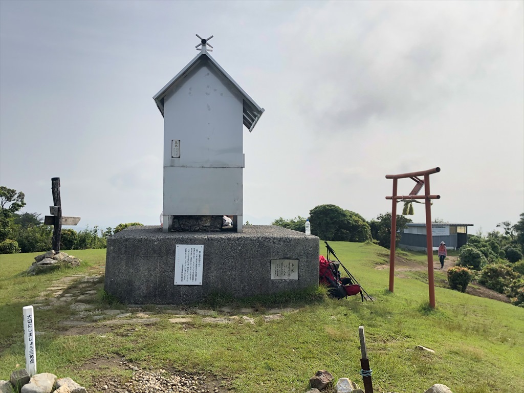 白木山から見える大山 06 29 まるさん徒歩photo 4 slやまぐち号 山風景など 18 10 9 白木山から見える大山 06 29 まるさん徒歩photo 4 slやまぐち号 山風景など 18 10 9