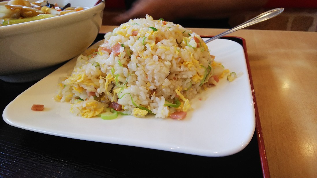 裾野市「台湾料理 興福順」刀削麺セット990円など_c0404632_19094466.jpg