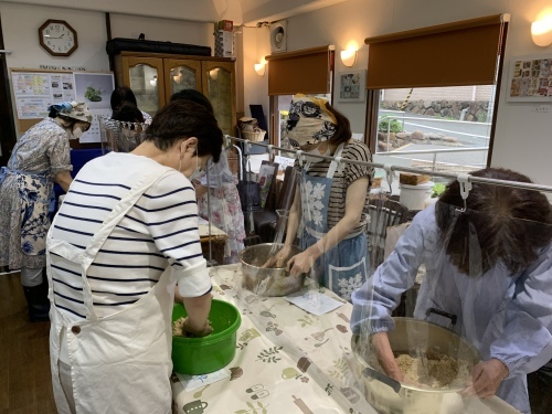 超簡単なお味噌作り午前・午後_f0223914_16091830.jpeg