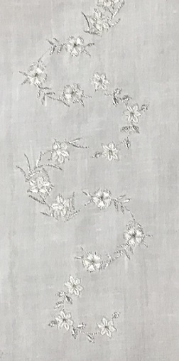 雨の中仕入れへ・お洒落な麻の刺繍半襟。_f0181251_18151850.jpg