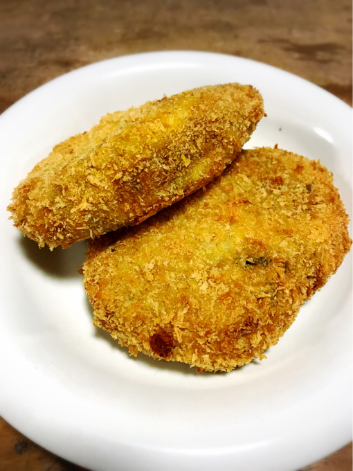 チキンカレーコロッケ絶賛発売中(╹◡╹)_d0132688_18091326.jpg