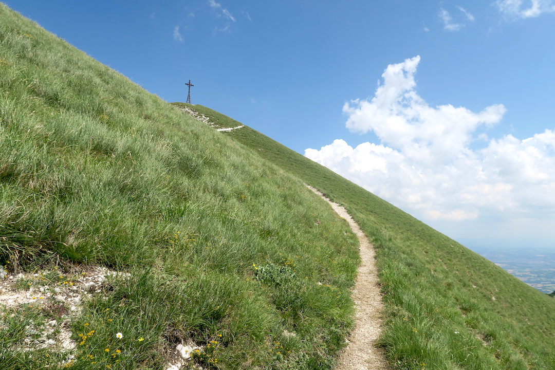 眺めよし攻撃びっくり魔女の山 Monte della Strega_f0234936_6463025.jpg