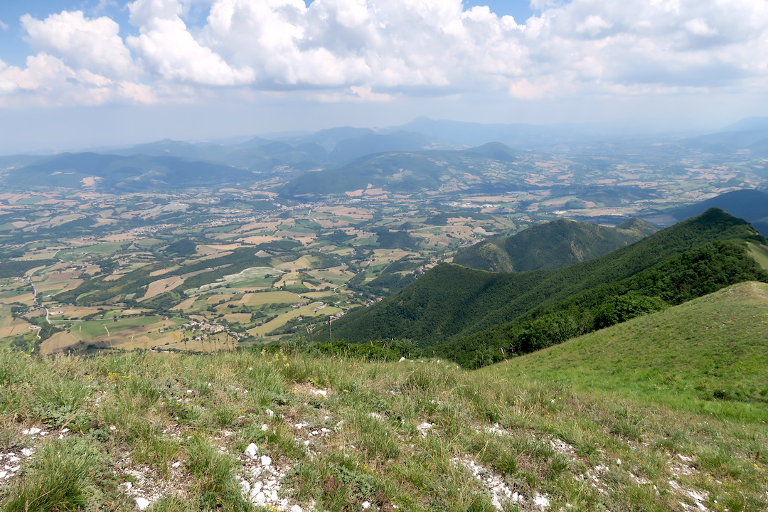 眺めよし攻撃びっくり魔女の山 Monte della Strega_f0234936_6522783.jpg