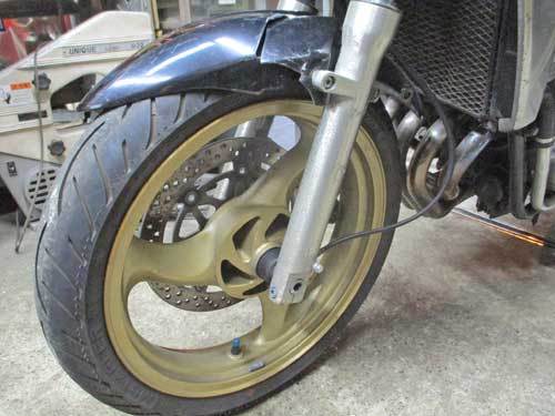 高校生クンのバリオスⅡ 前足を転倒修理！(>_<) （Part1） : バイク