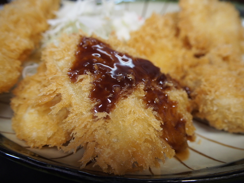 【刺身ネタで作る天下無敵のミックスフライ定食】和食処 さくら ＠千葉市地方卸売市場_b0008655_22321474.jpg