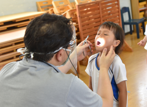眼科 耳鼻科健診 年長組 年中組 7 2 木 大手幼稚園ブログ