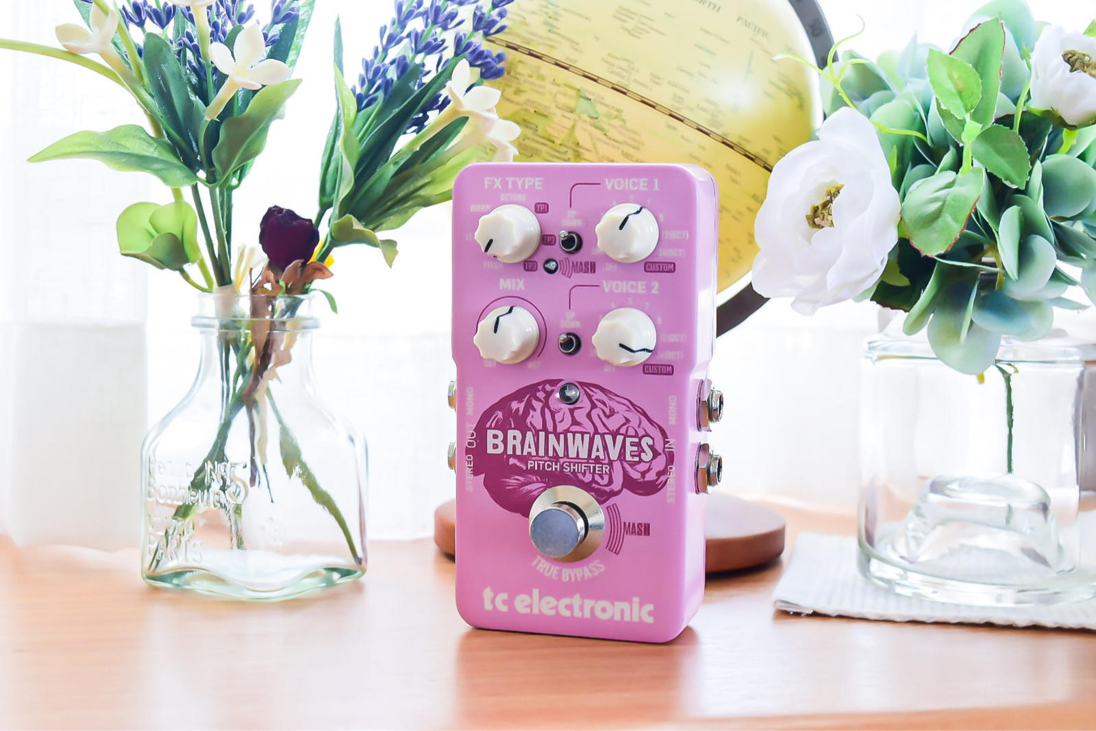 ピッチシフト音にディレイを絡ませる。tc electronic BRAINWAVES ピッチシフト音にディレイを絡ませる。tc electronic BRAINWAVES