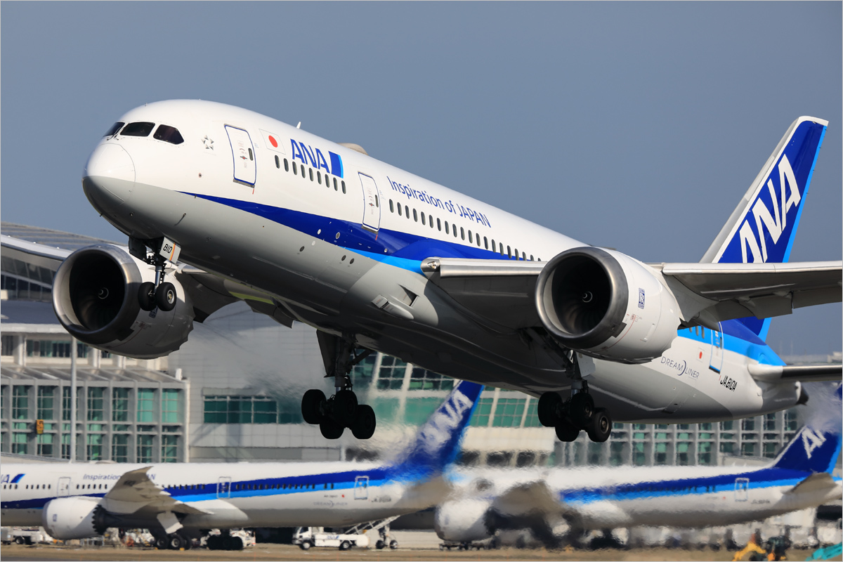 時代の記録 II - 福岡空港_c0308259_00502523.jpg