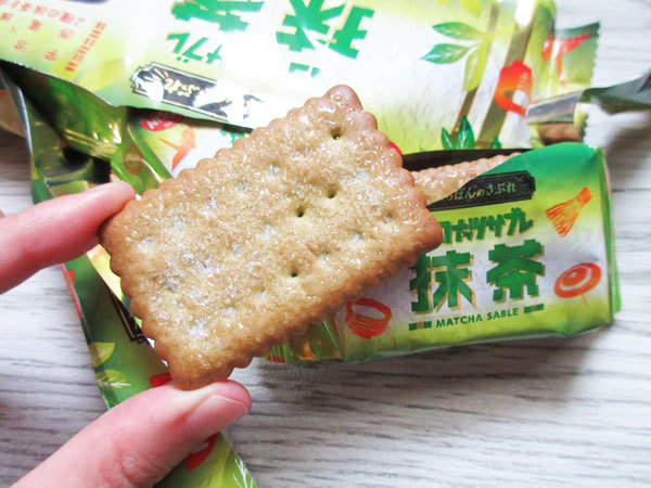 【日清シスコ株式会社】ココナッツサブレ 抹茶_c0152767_10064455.jpg