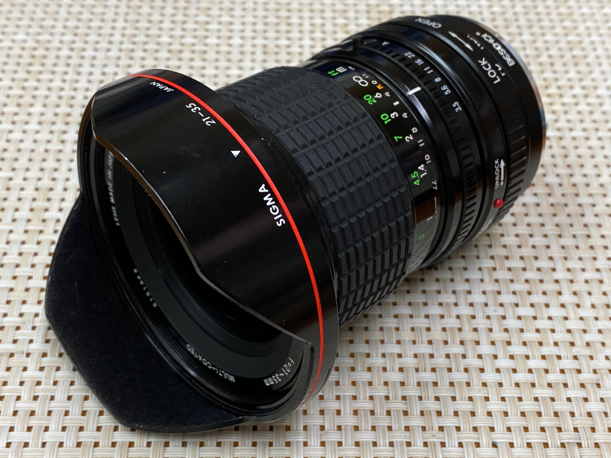 【お買得】 久しぶりの晴れ間に SIGMA MULTI F3.5-4.2 21-35mm II ZOOM-γ レンズ(ズーム)