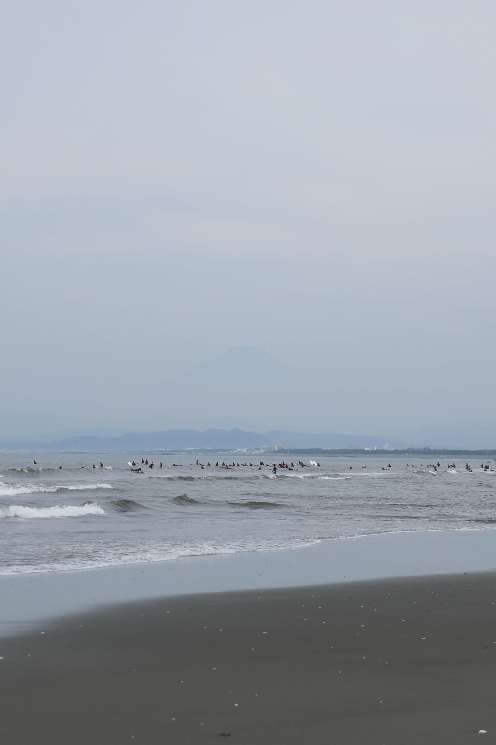 朝の鵠沼海岸♪_b0275998_13492952.jpg