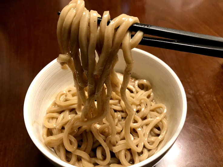 夜遅くのつけ麺…。「とみ田」(セブンイレブン)_c0212604_5183863.jpg
