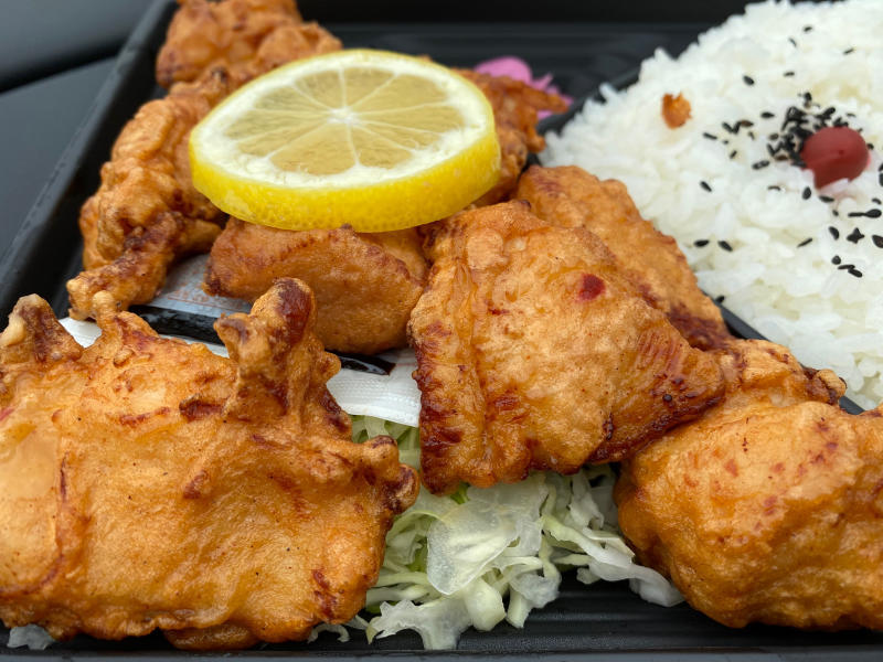 デカ盛り唐揚げ弁当 第24弾 (新潟編)_a0359239_17175095.jpg