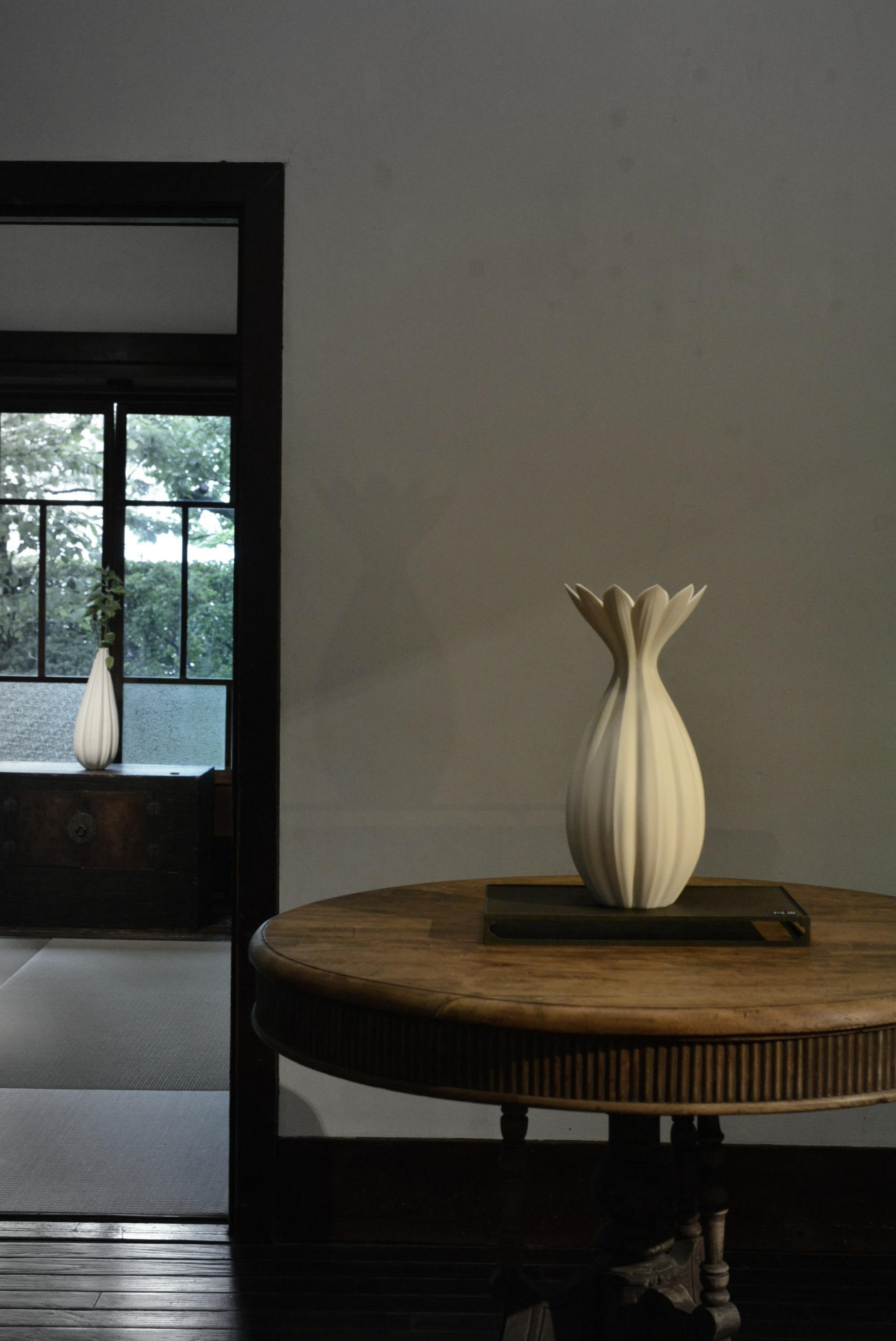 「若杉聖子展 PORCELIAN LOTUS」スタート_d0087761_18543510.jpg