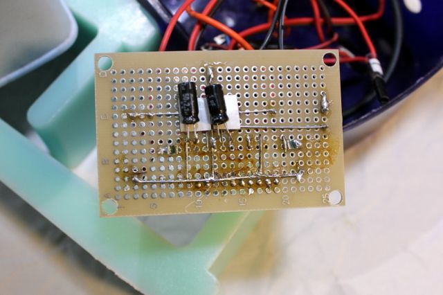 TPA1517NEで4台目のアンプを作って、ダイソーUSBミニスピーカーを鳴らす!の巻_f0325295_16595422.jpg
