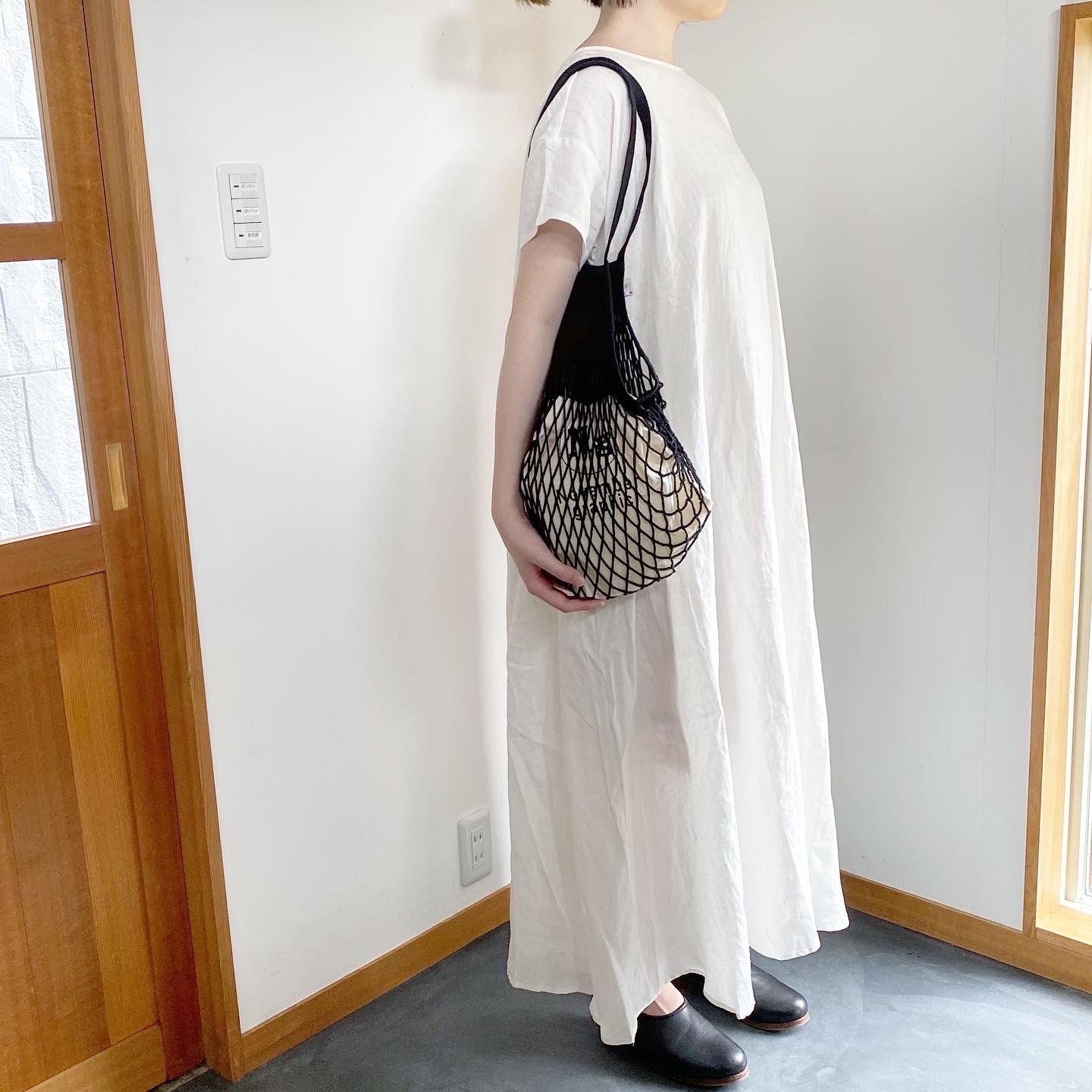 リネン白ワンピース入荷 海と月 リネン白ワンピース入荷 海と月