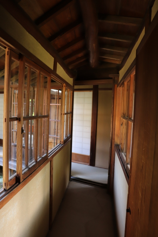 松戸市の小高い丘に建つ純和風戸定邸の奥座敷の静けさ？（５）_a0214329_14591213.jpg