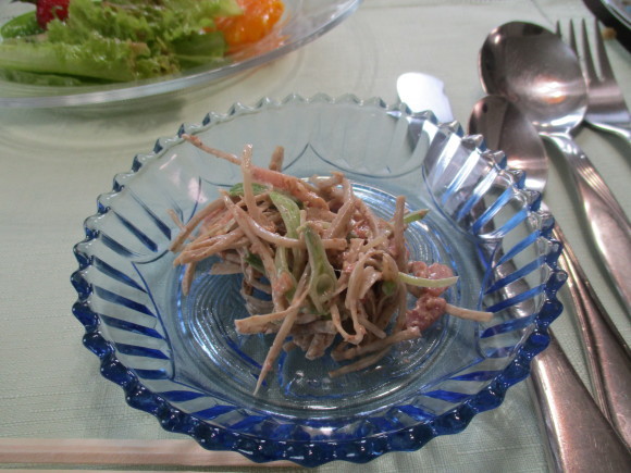 薔薇を飾って我が家でランチ~_a0279743_07423147.jpg
