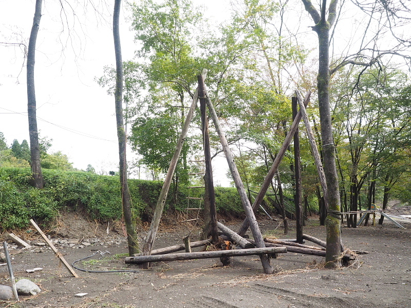 【リバーサイト、涙の復活！】巴川オートキャンプ場、台風直後画像とともに_b0008655_20354655.jpg