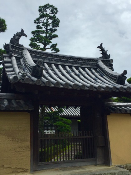 法隆寺と薬師寺と柿の葉寿司_a0258686_08133930.jpeg