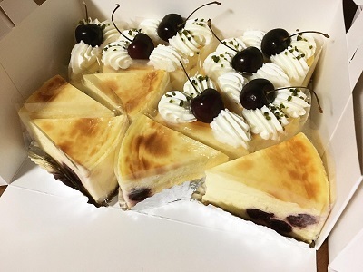 ベイクドチーズケーキとマンゴーロールケーキ_f0231189_22242025.jpg