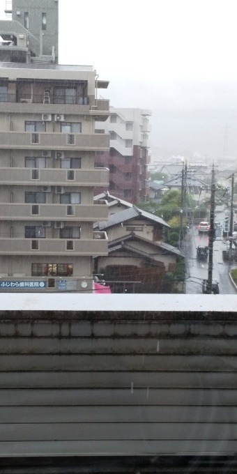 大雨の様子_e0094315_14483454.jpg