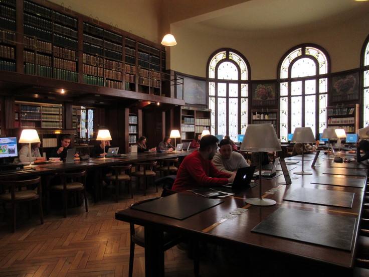 ランス観光*カーネギー図書館(Bibliothèque Carnegie)_c0212604_21582177.jpg