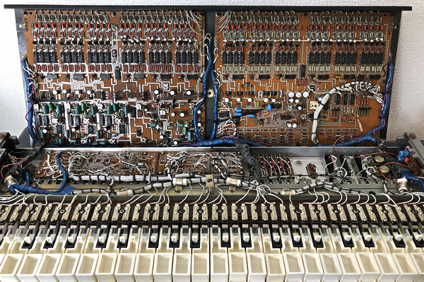 Soviet Analog Synth. Junost-21［og077］_e0045459_12125671.jpg