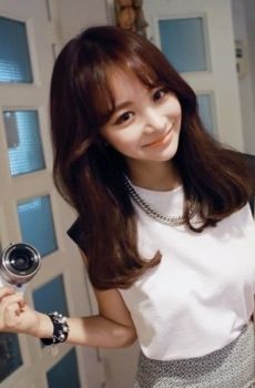 女優からブランド立ち上げ!IMVELYイム・ジヒョン 超かわいいインフルエンサー 炎上!整形?貢がせ?髪型が可愛い! _f0158064_13470106.jpg