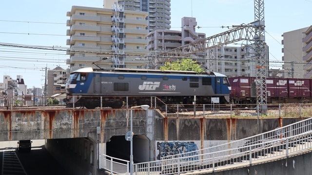 藤田八束の鉄道写真、東海道本線・神戸線を走る貨物列車の写真、JR西宮駅付近から写真_d0181492_16471482.jpg