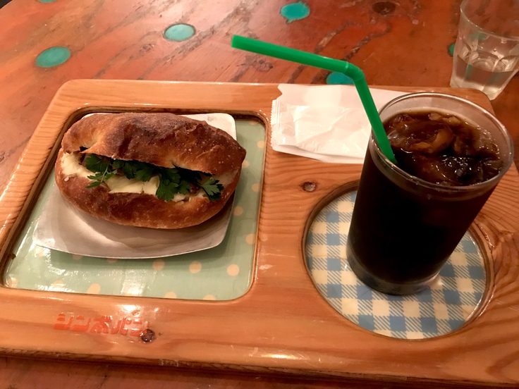 シンボパン(立川)ステキな異空間で美味しいフォッカッチャサンド♪_c0212604_9211983.jpg