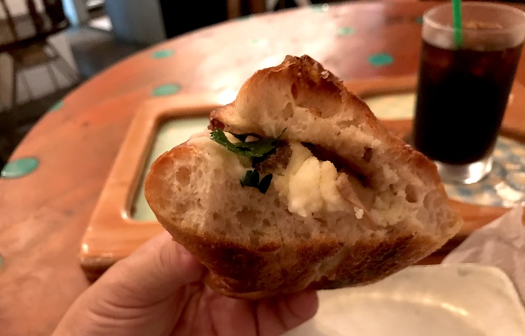 シンボパン(立川)ステキな異空間で美味しいフォッカッチャサンド♪_c0212604_9231229.jpg