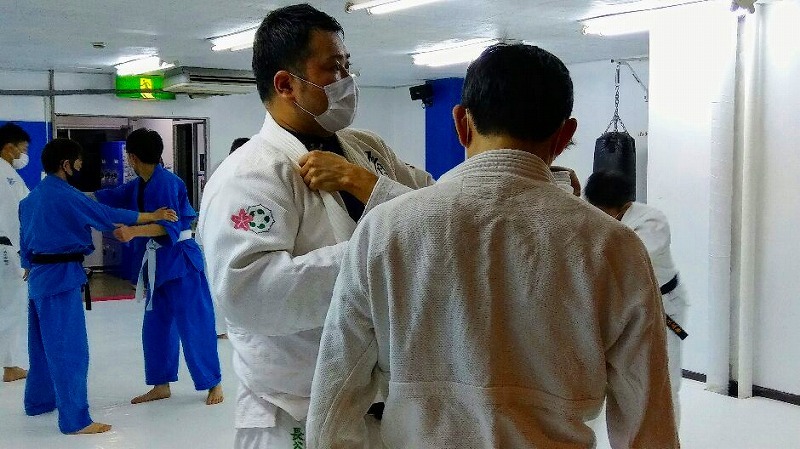 社会人からレスリング・ブラジリアン柔術・柔道をはじめる人のために。_d0084118_00384403.jpg
