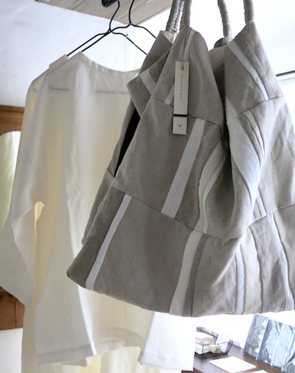 百田むつみさんによる「かばん展」準備中_e0407037_18555477.jpg