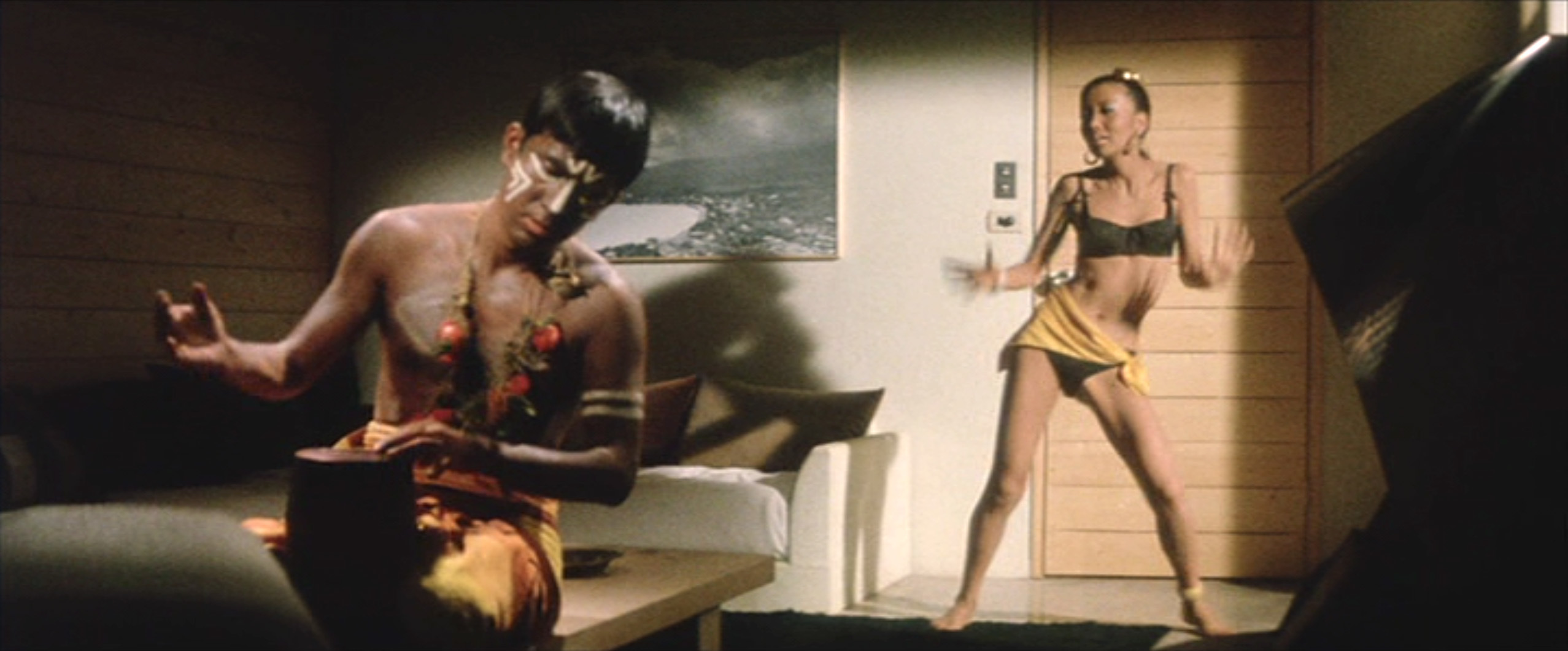 浅丘ルリ子（Ruriko Asaoka）「狙撃」（1968）・・・ダンス、ダンス、ダンス③_e0042361_19315433.jpg