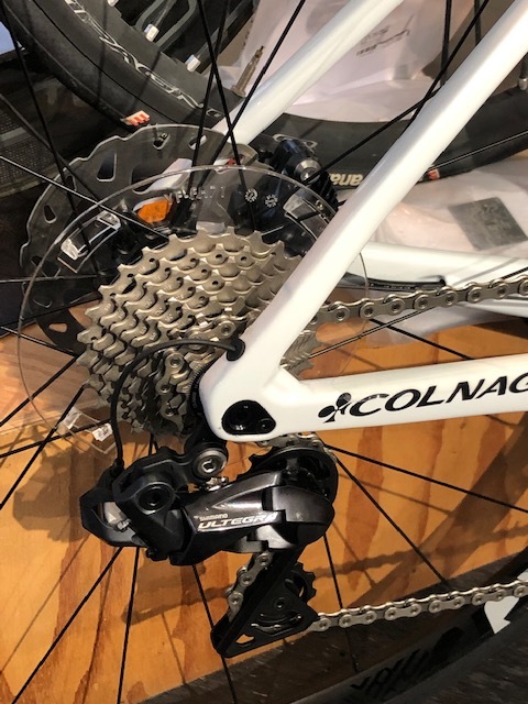 【販売中】COLNAGO V3DISC Di2 ※新車_d0338933_10342110.jpg