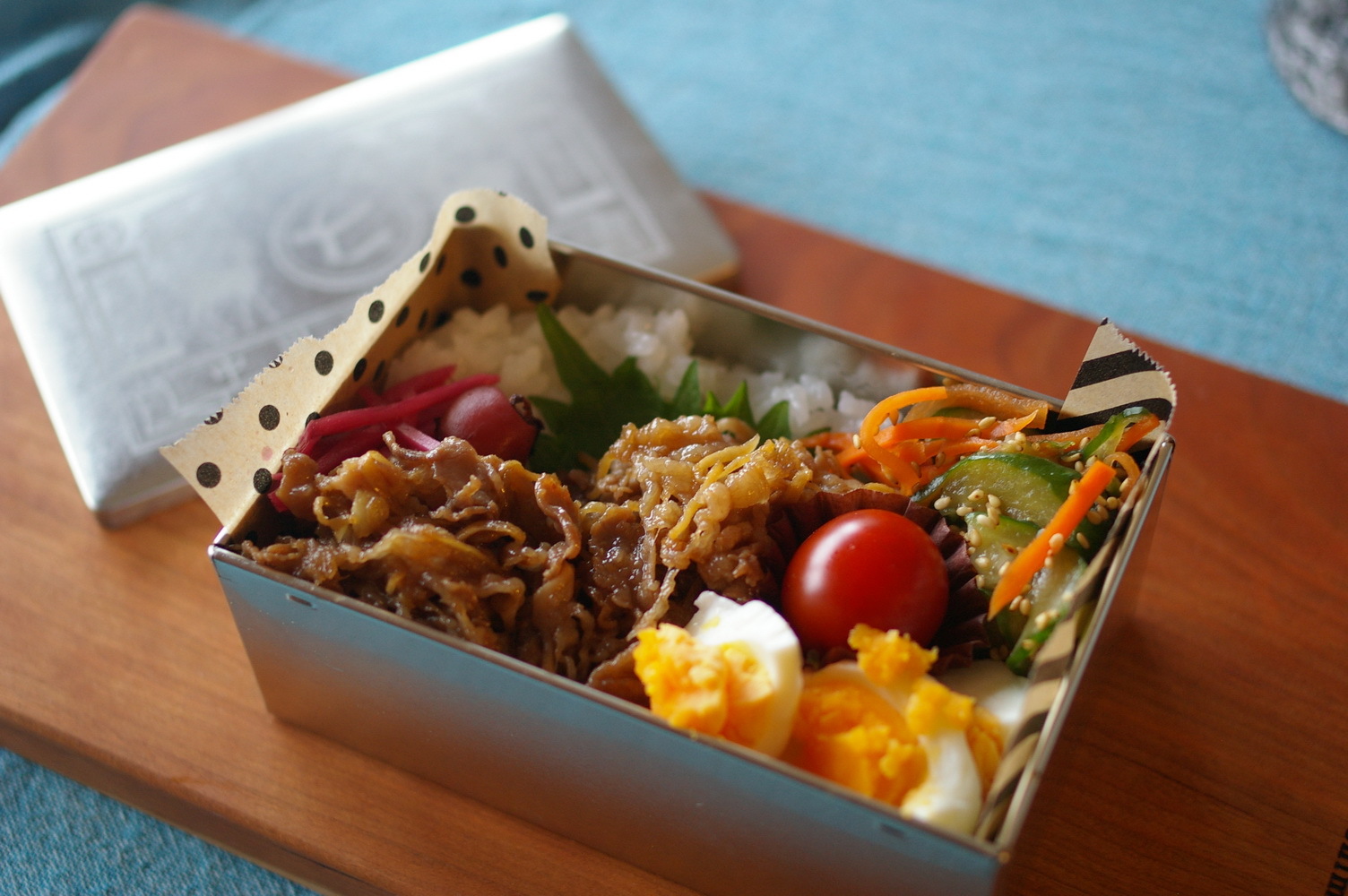今日のお弁当（牛肉のしぐれ煮）_d0327373_06530703.jpg