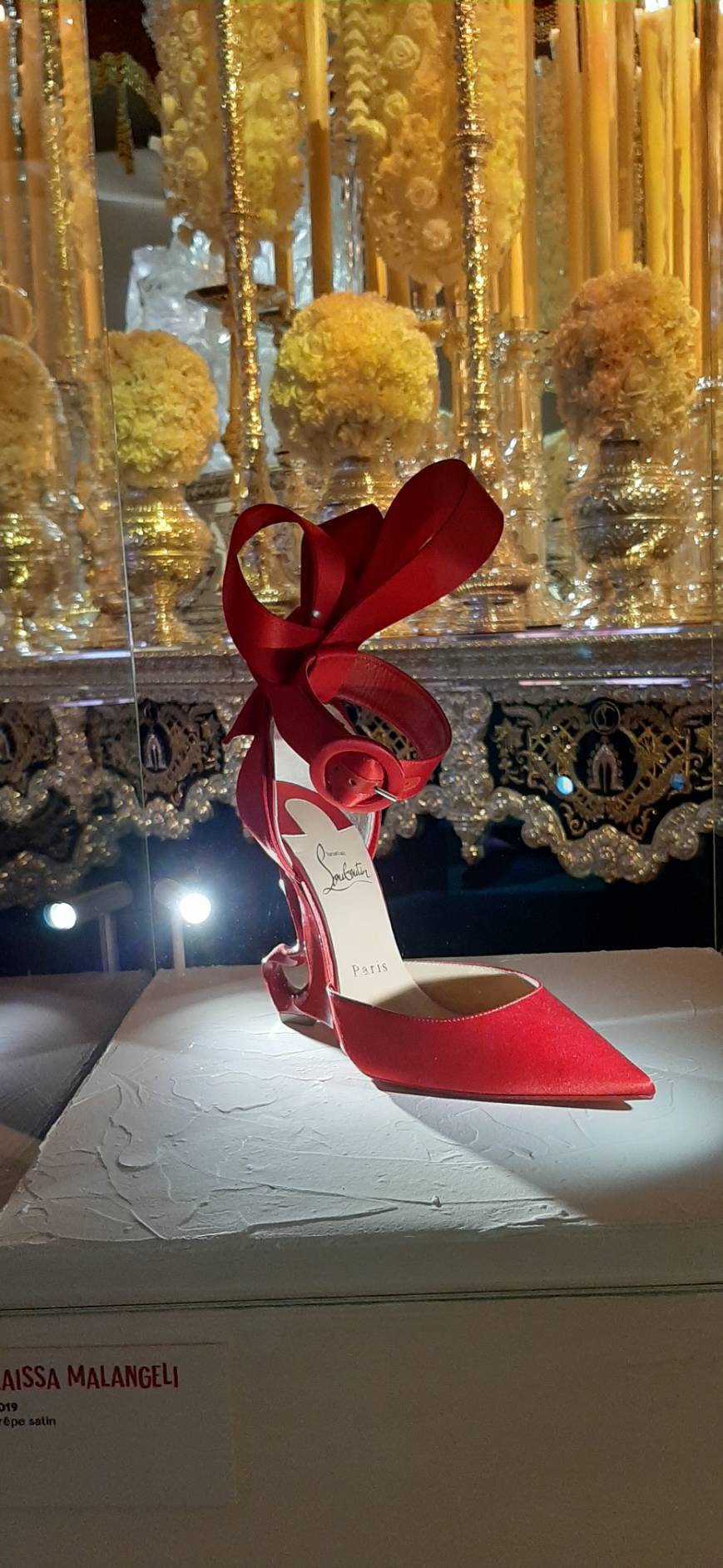 Christian Louboutinの展覧会へ_d0362997_06372659.jpg