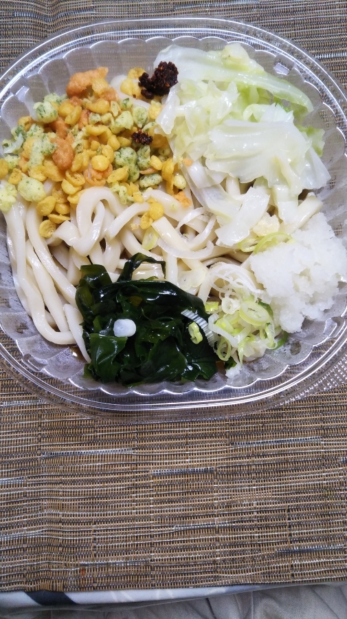 セブンイレブンでいろいろ買ってエコバッグをゲット&無料でいただいたおにぎり2種_f0076001_23383546.jpg