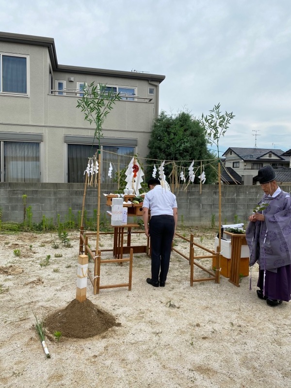 ●「Forest Barn /十六町の家」の地鎮祭でした。_e0029115_11211951.jpeg